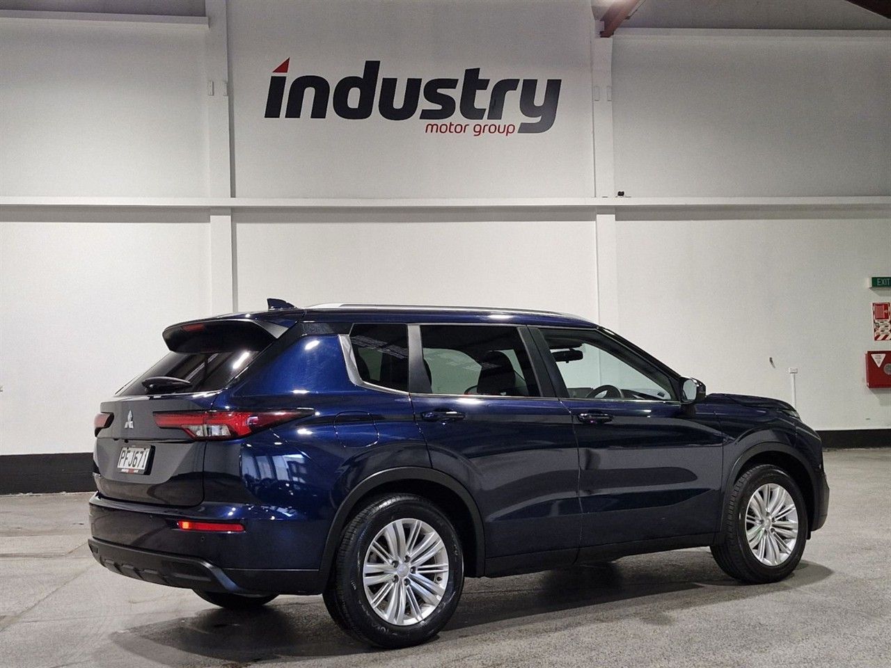 Vehicle image 3