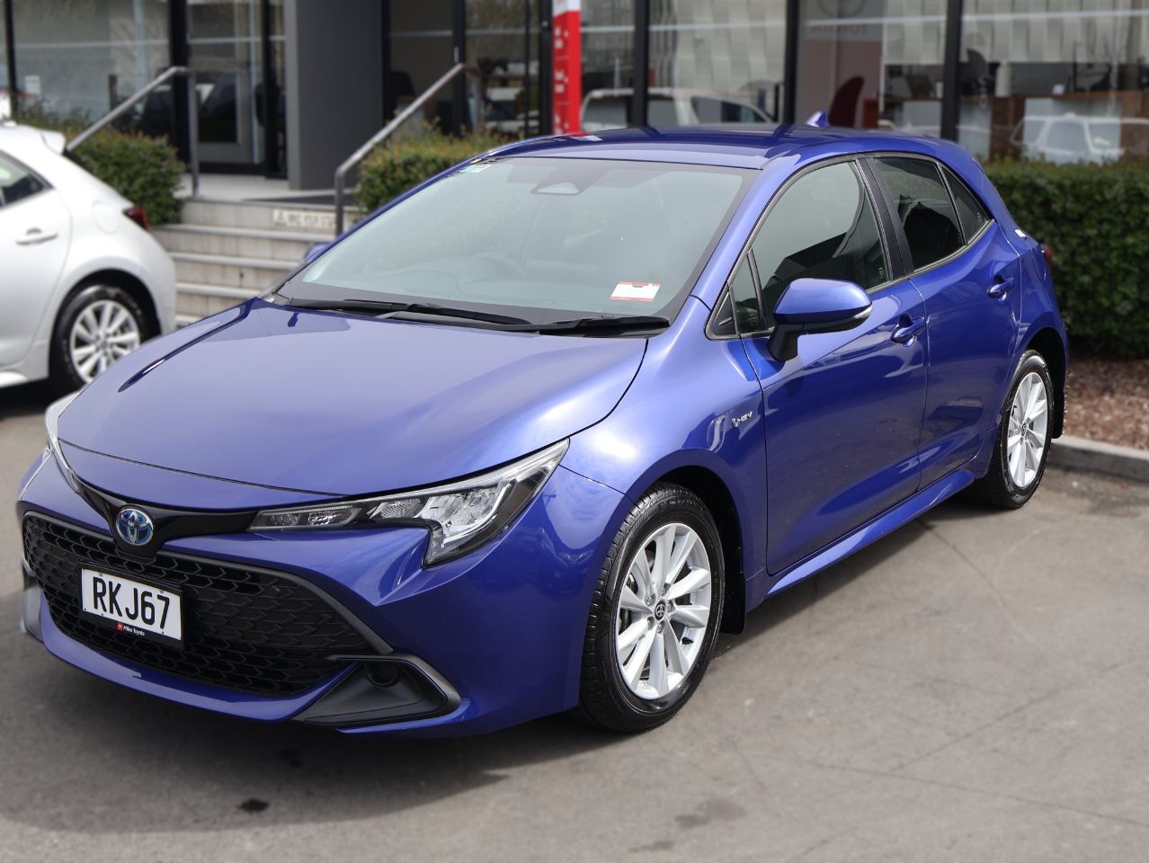 Vehicle image 3