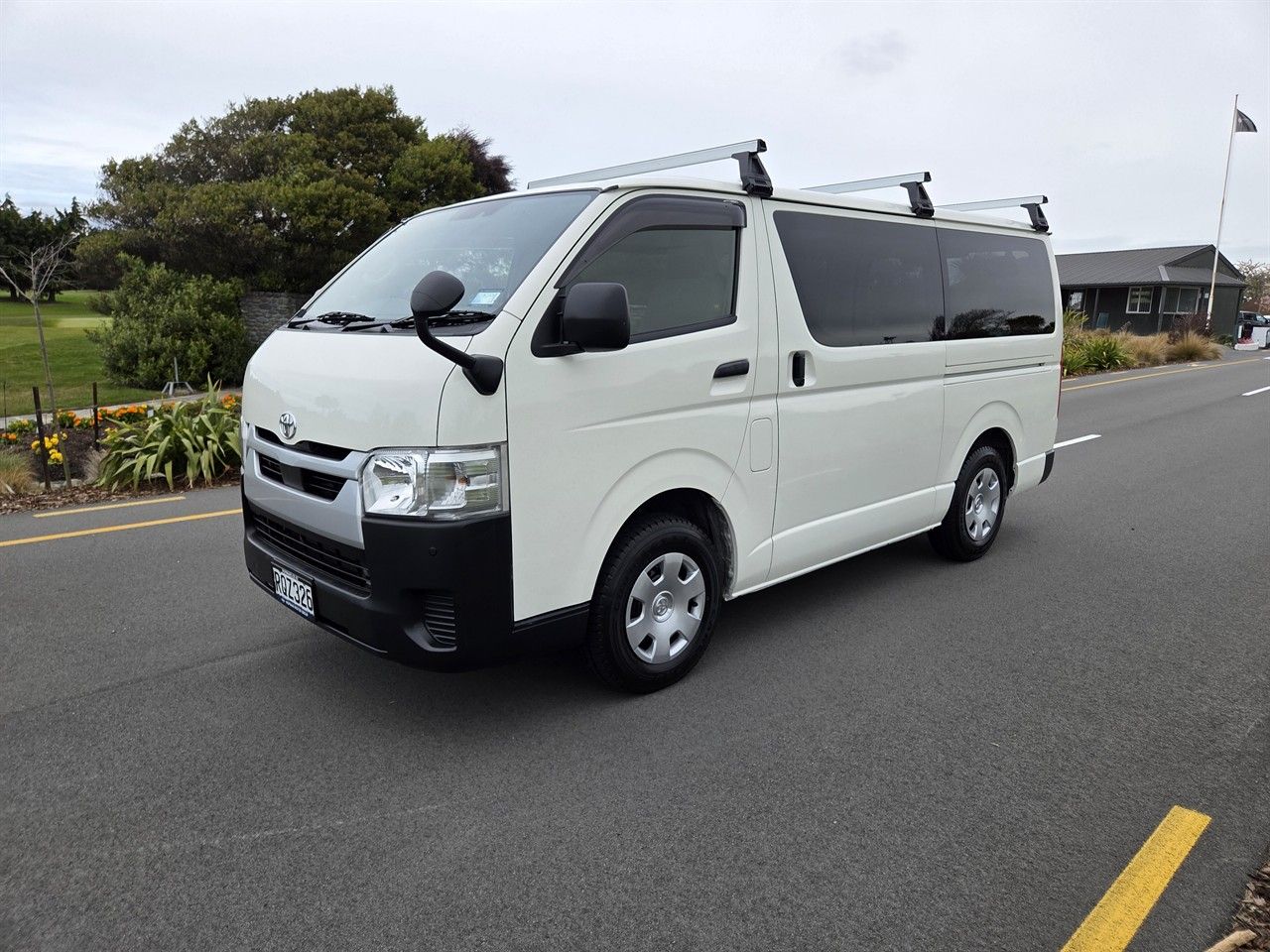 Vehicle image 3