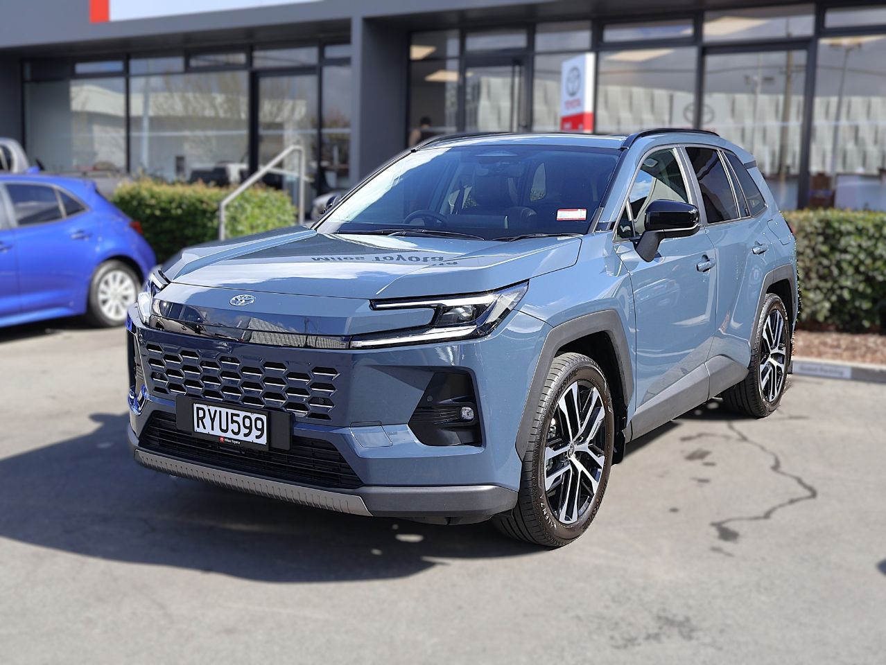 Vehicle image 3
