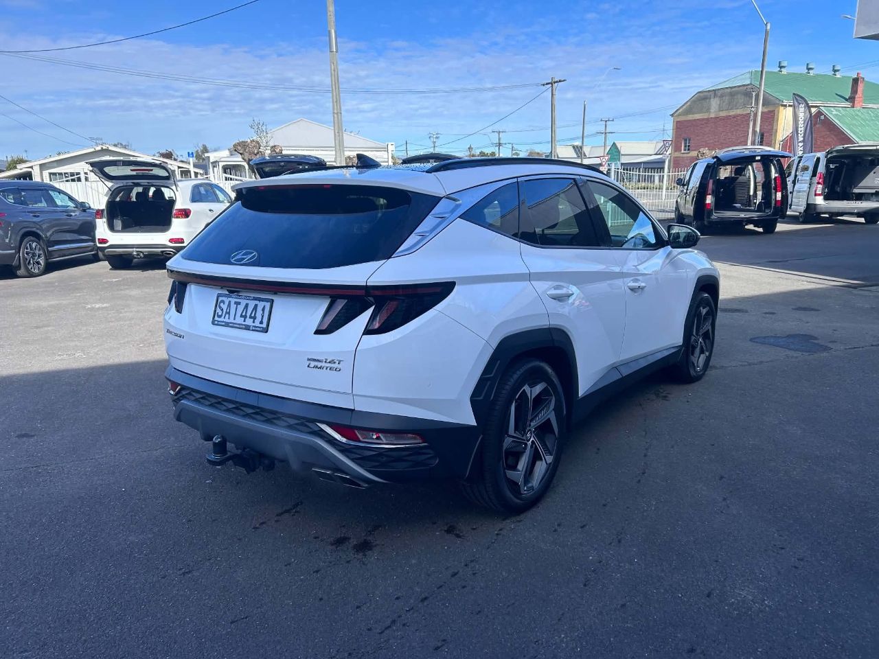 Vehicle image 3