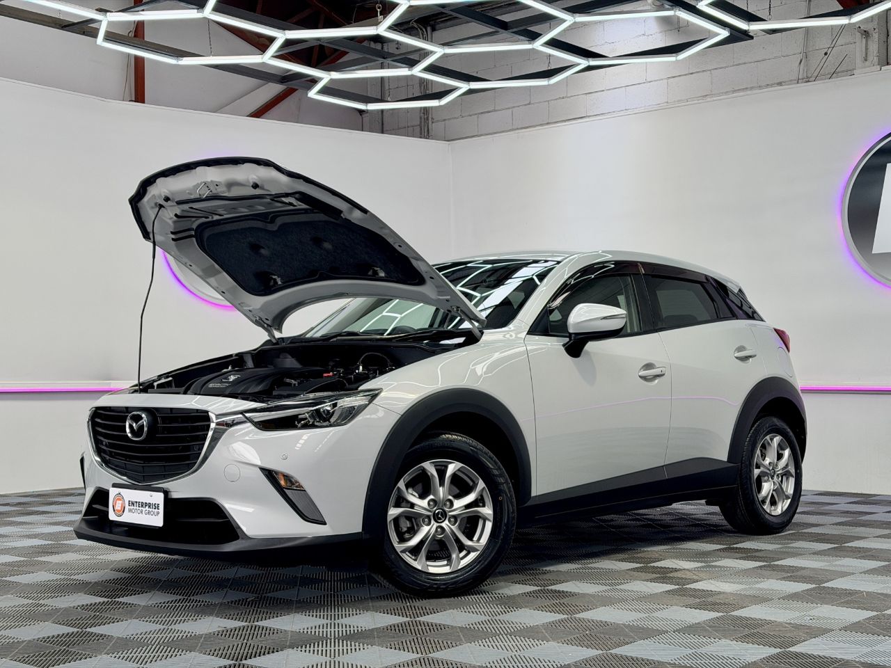 Vehicle image 3