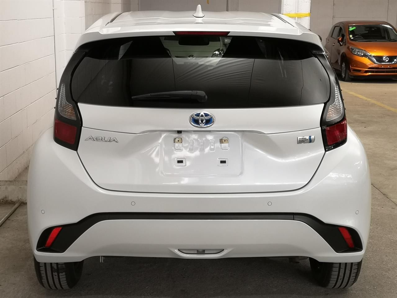 Vehicle image 5