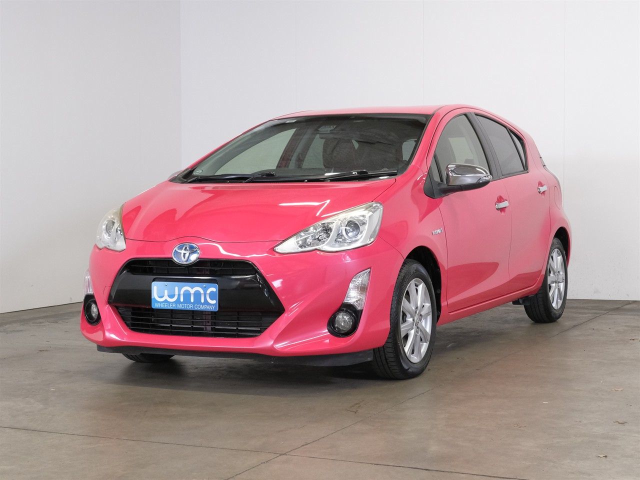 Vehicle image 4
