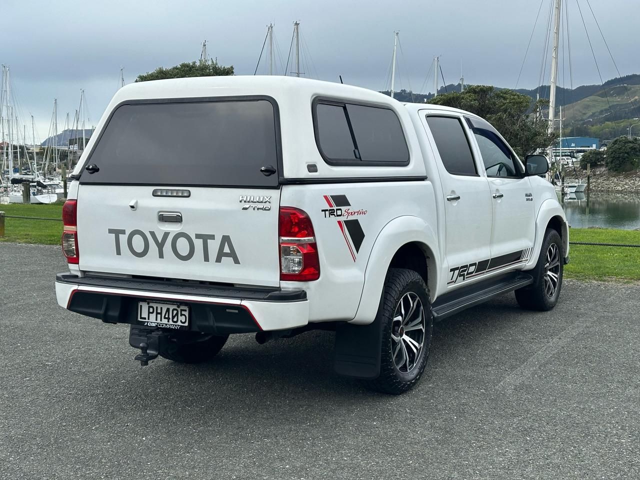 Vehicle image 3