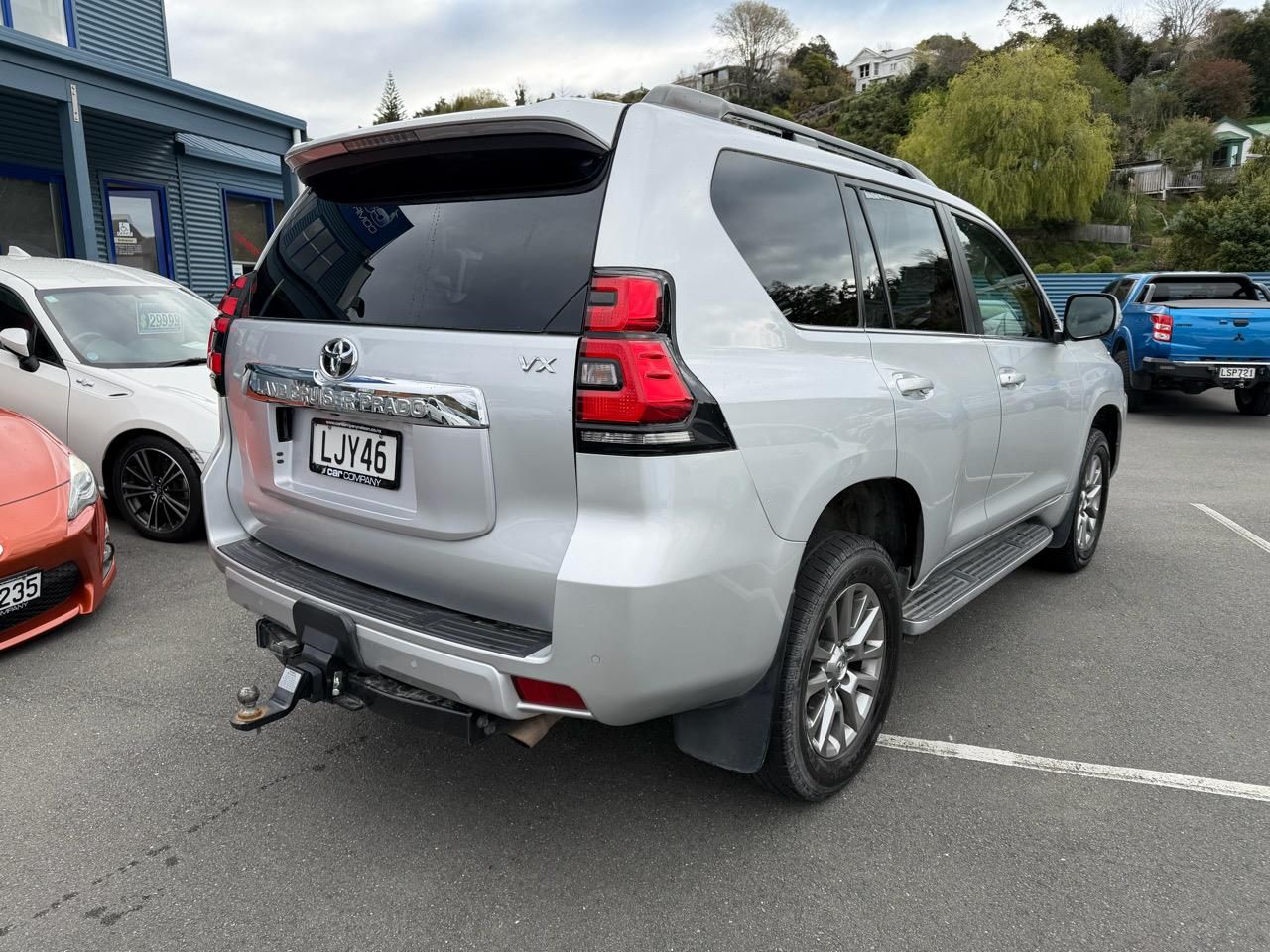Vehicle image 3