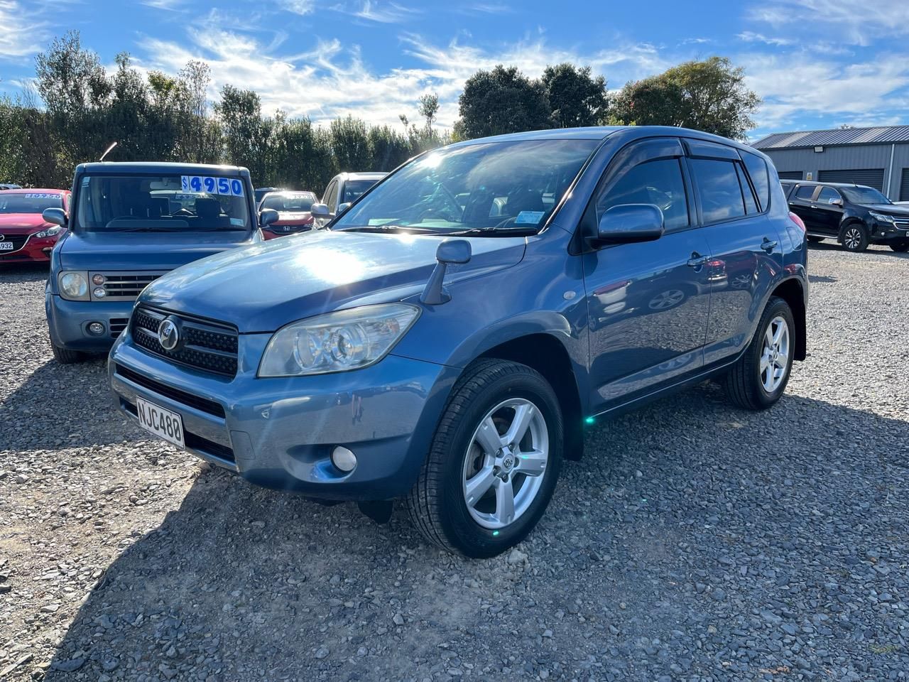 Vehicle image 3