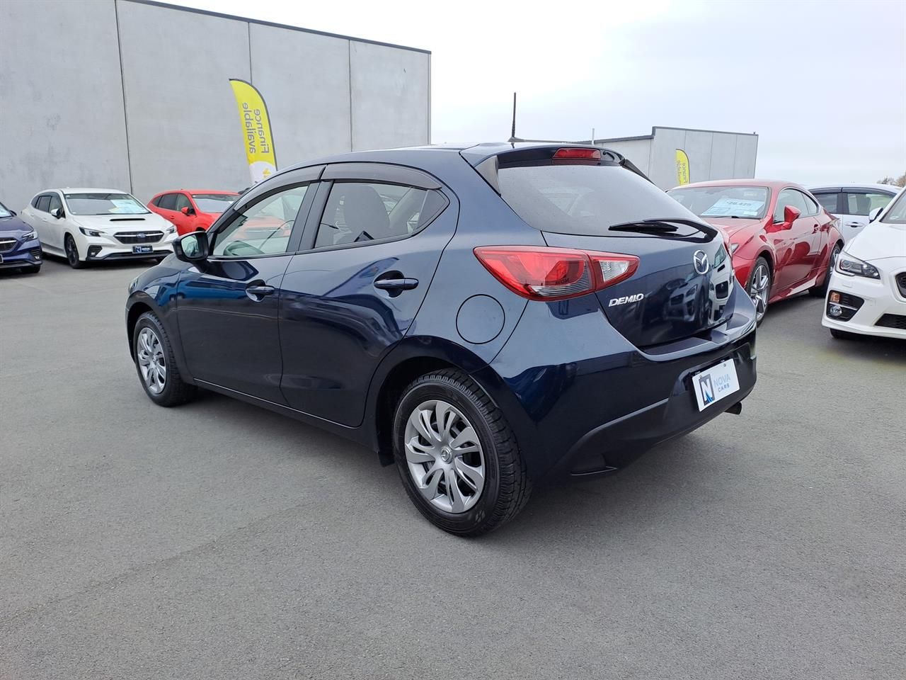 Vehicle image 5