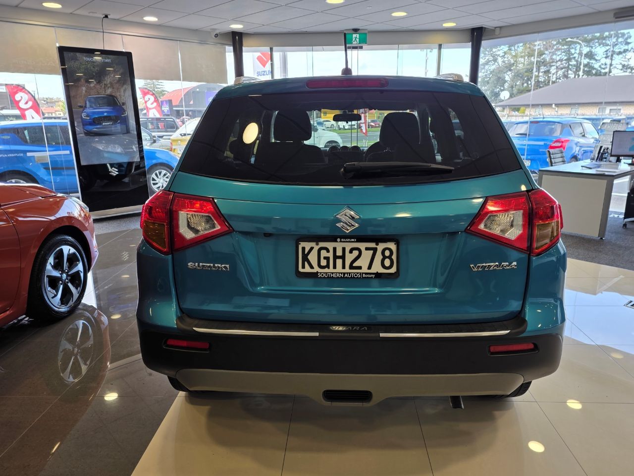 Vehicle image 5