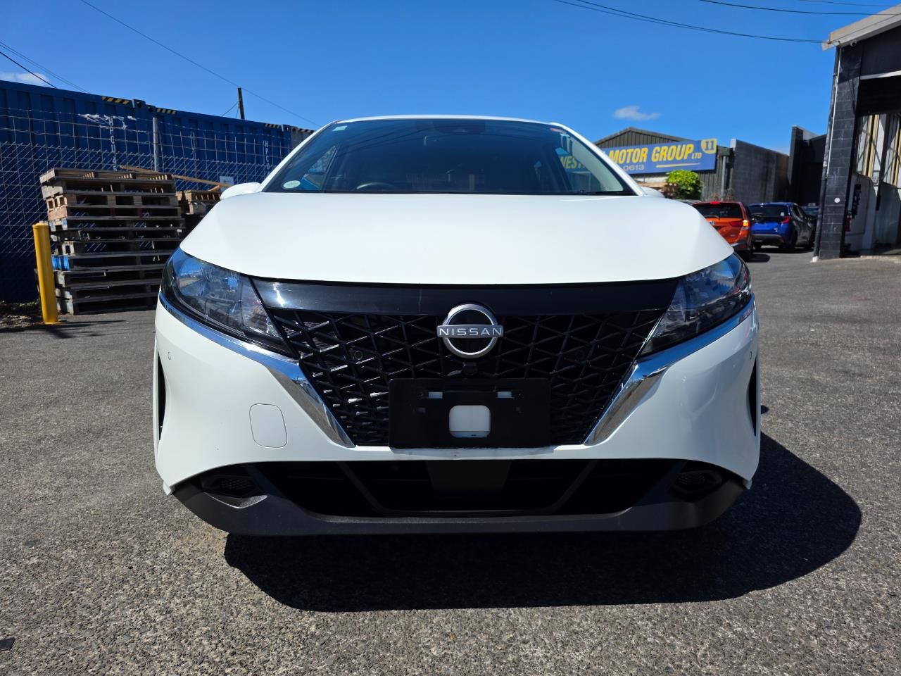 Vehicle image 3