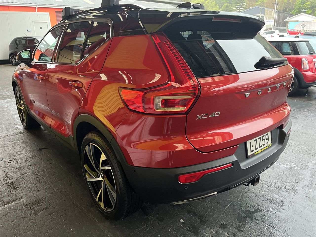Vehicle image 4
