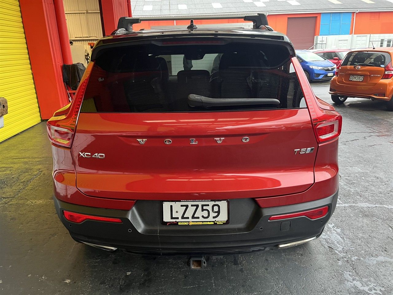 Vehicle image 5