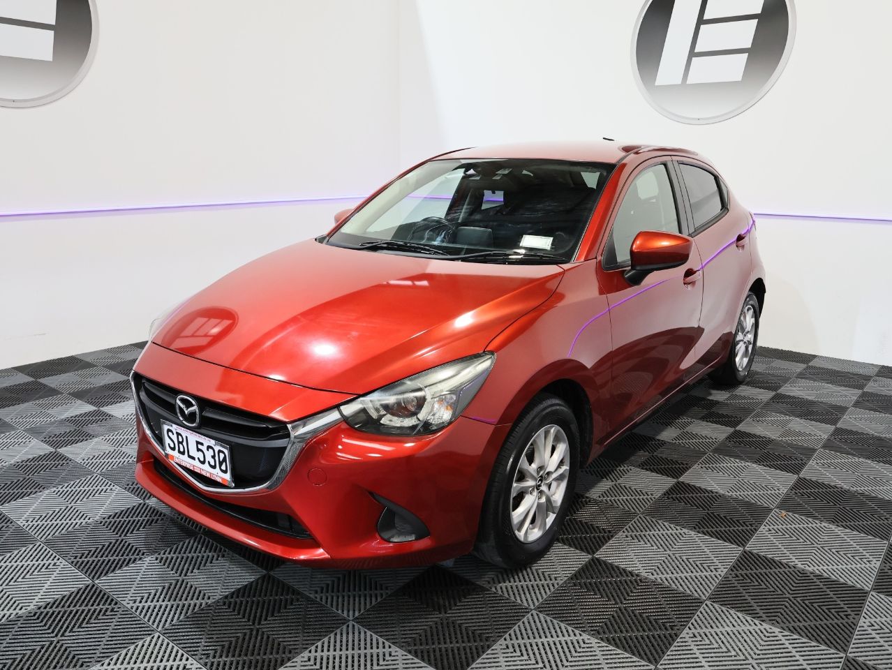 Vehicle image 5