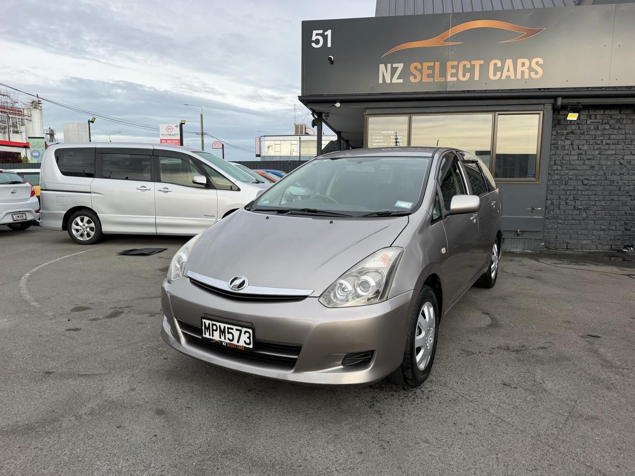 Vehicle image 3