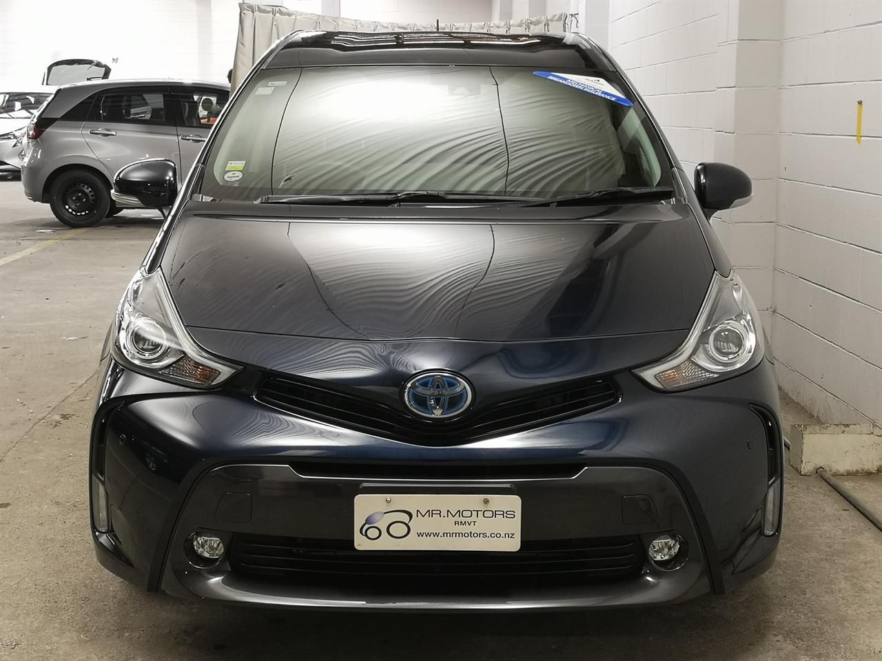 Vehicle image 4