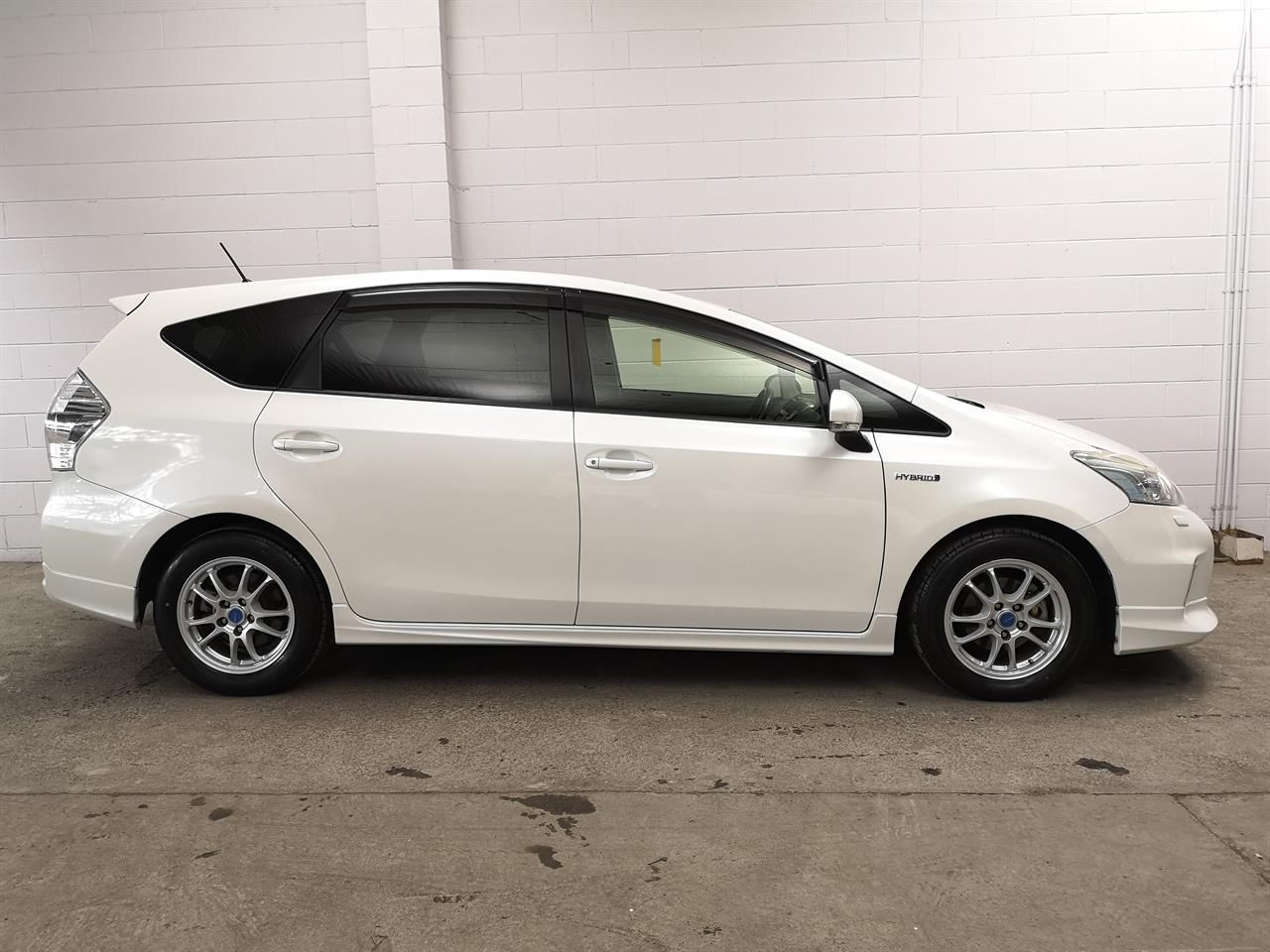 Vehicle image 3