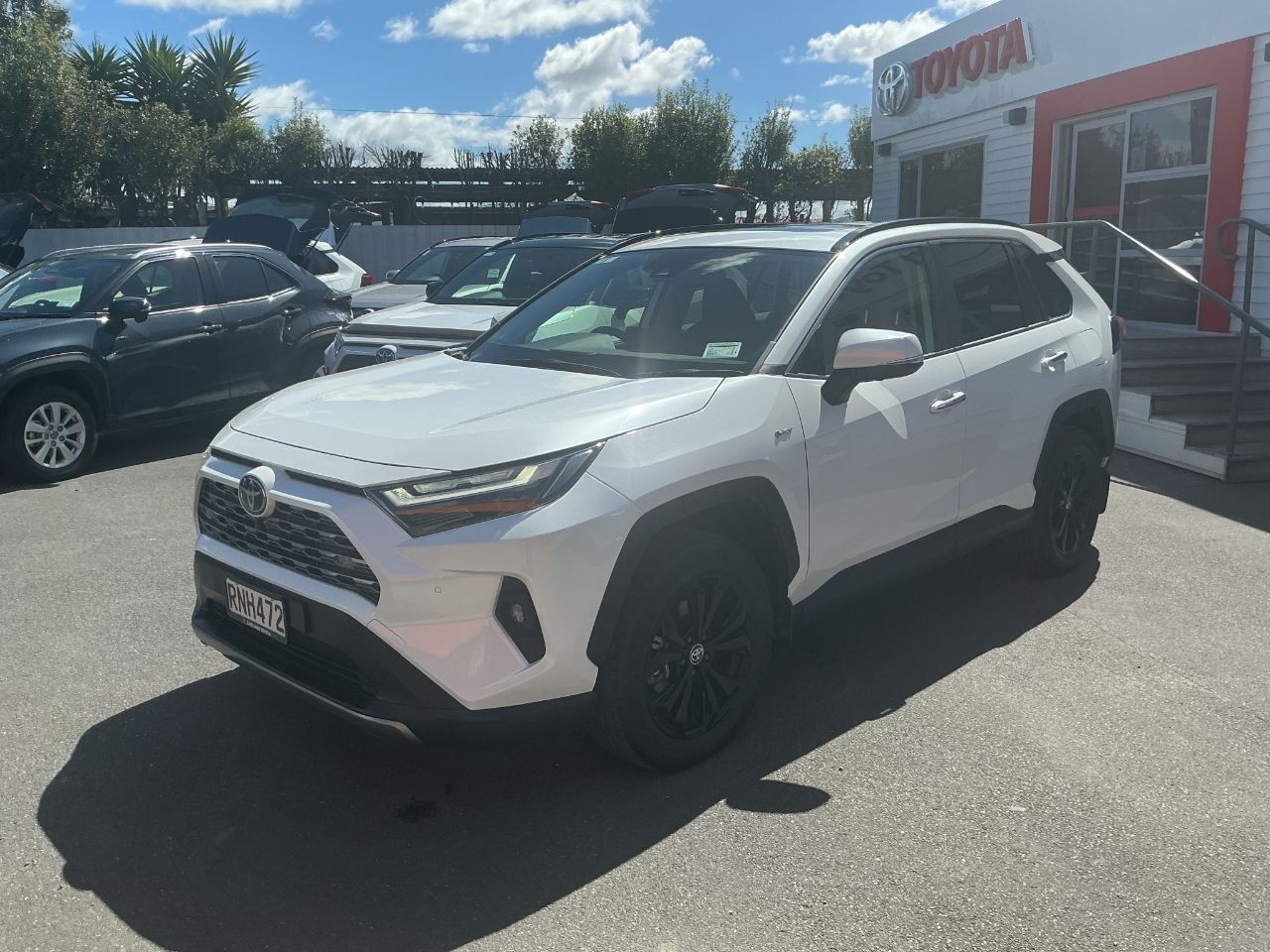 Vehicle image 3