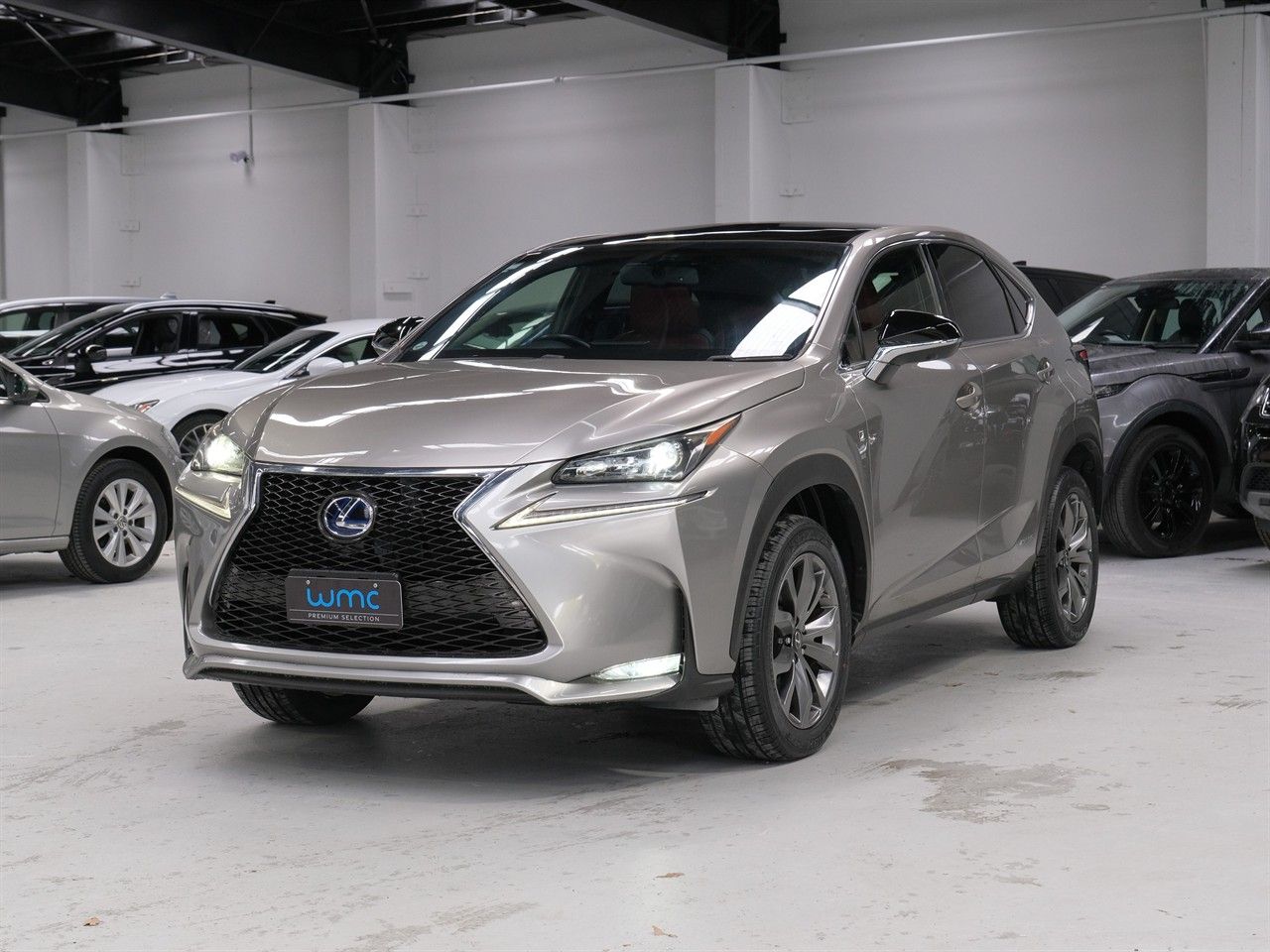 Vehicle image 4