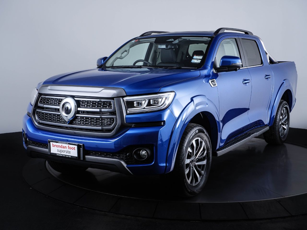 Vehicle image 3