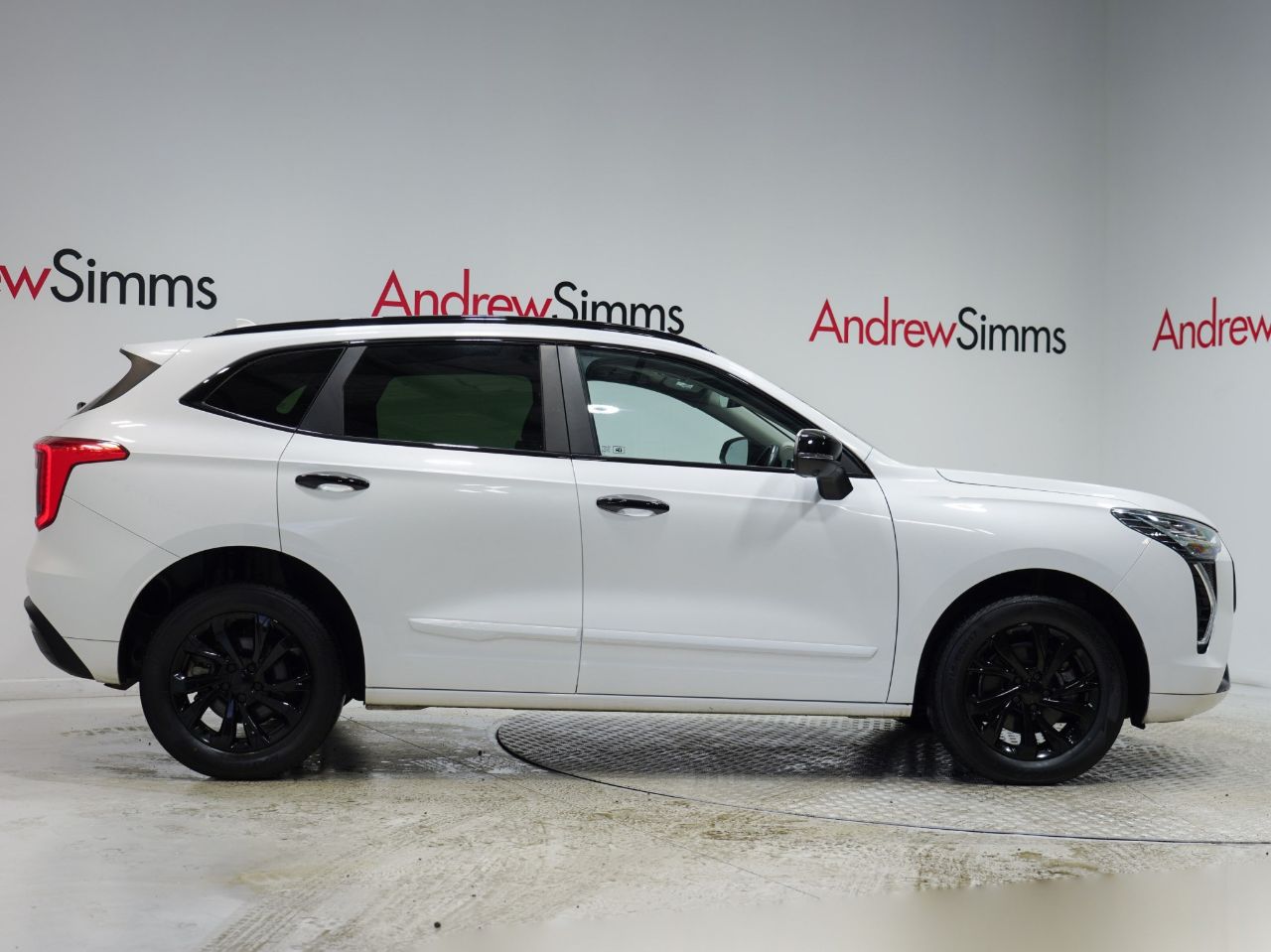 Vehicle image 3