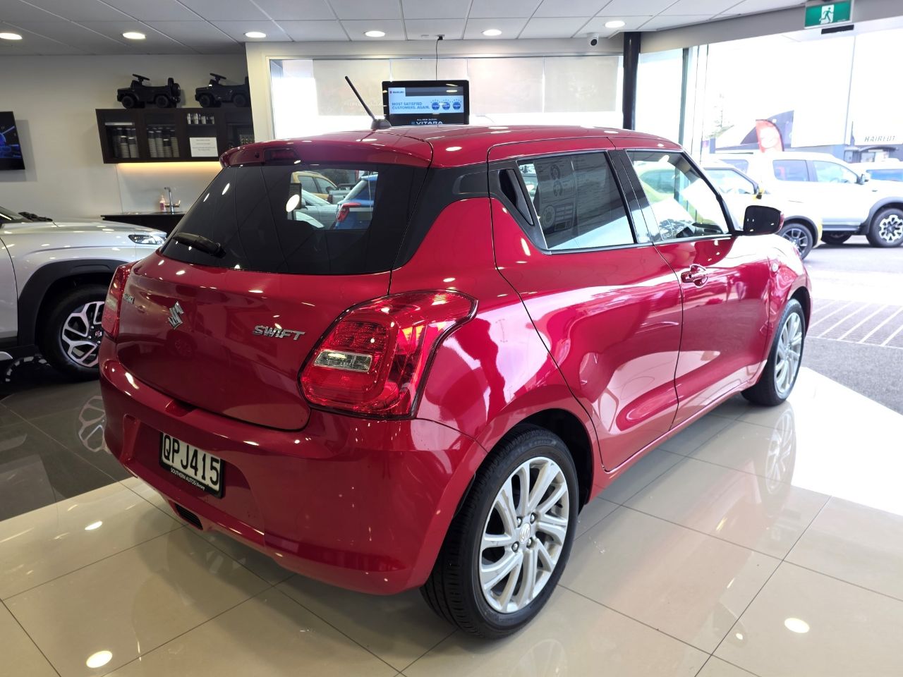 Vehicle image 4