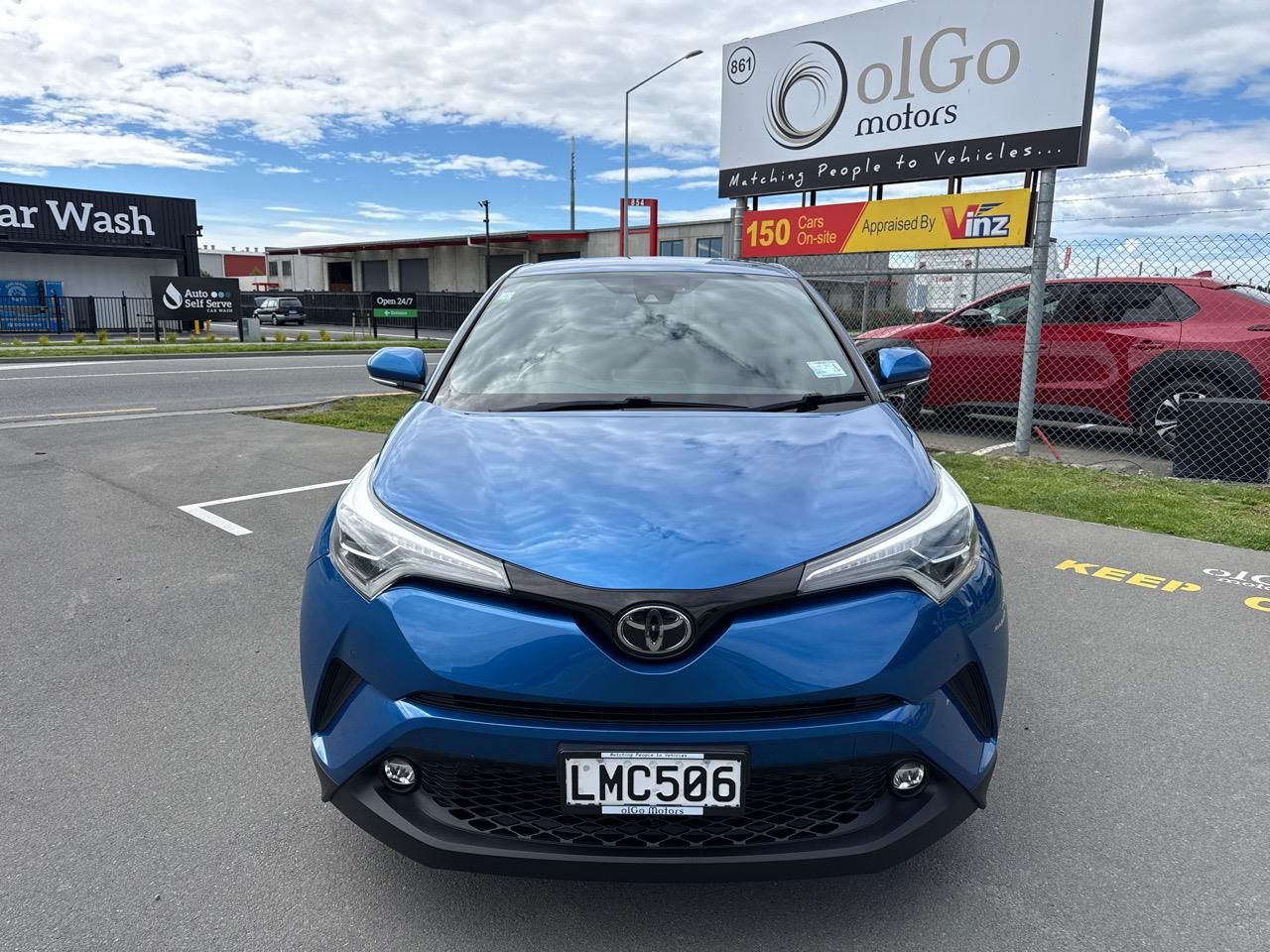 Vehicle image 3