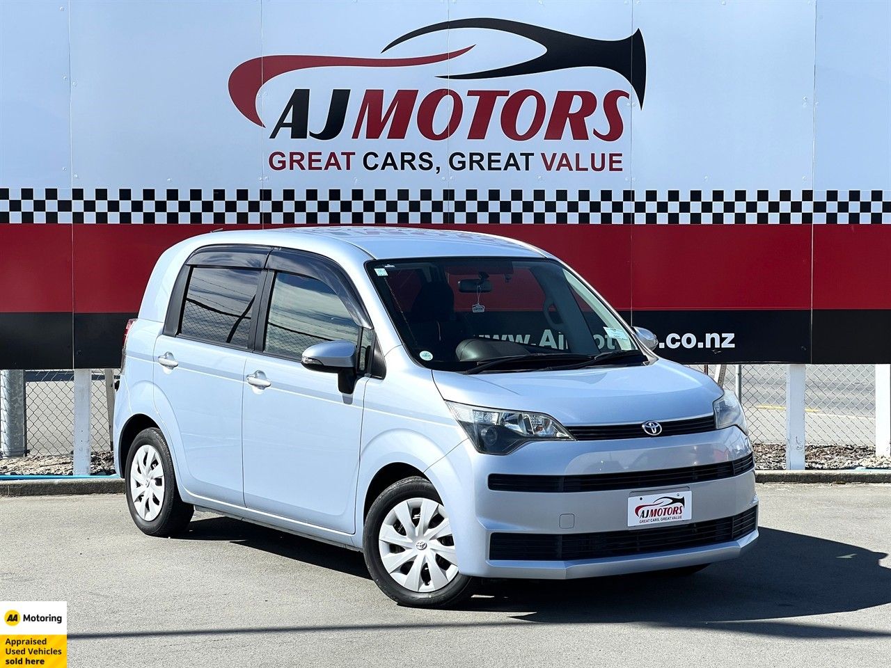 Vehicle image 1