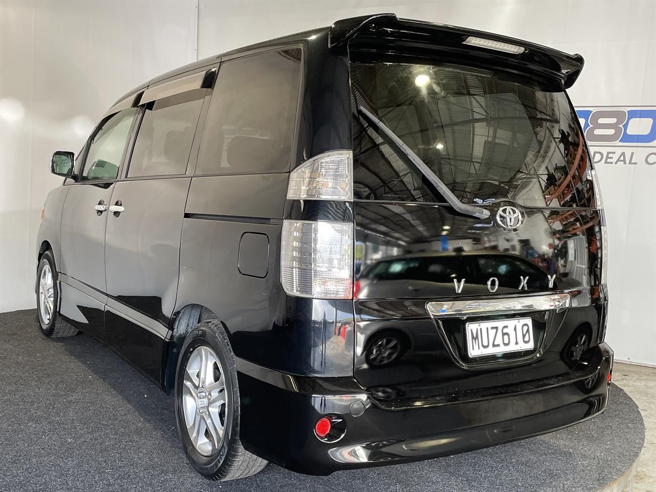Vehicle image 4