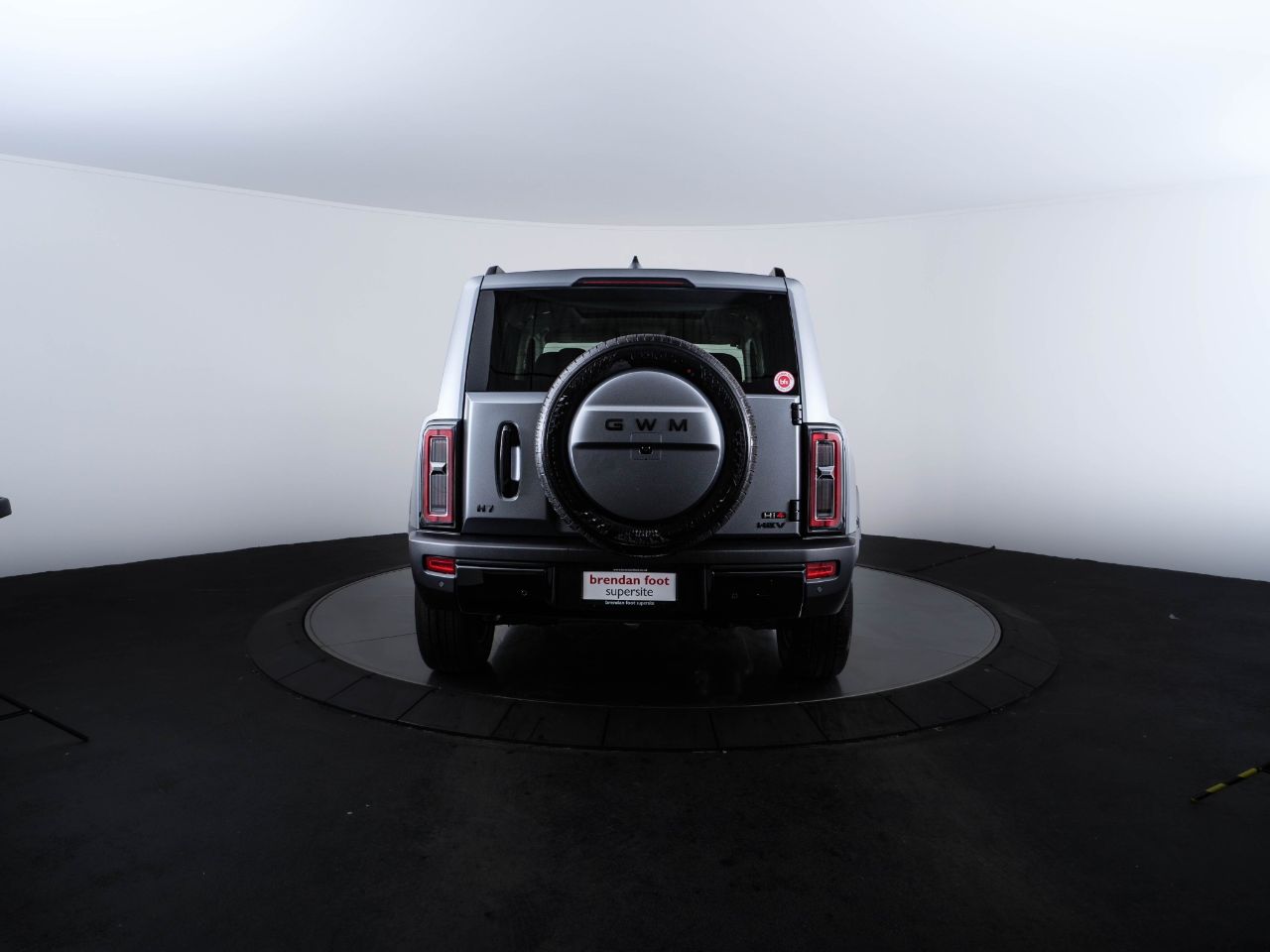 Vehicle image 4