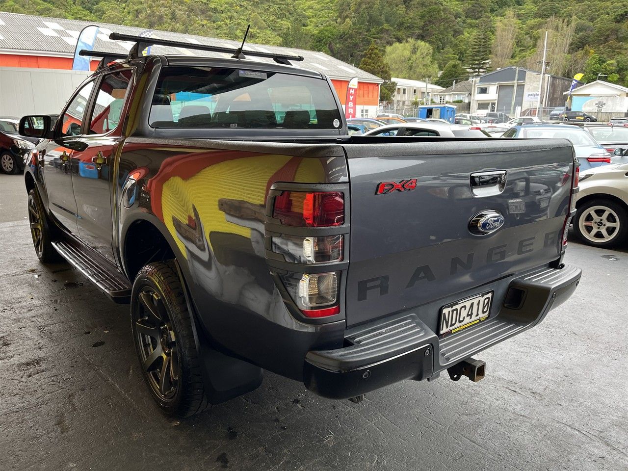 Vehicle image 4