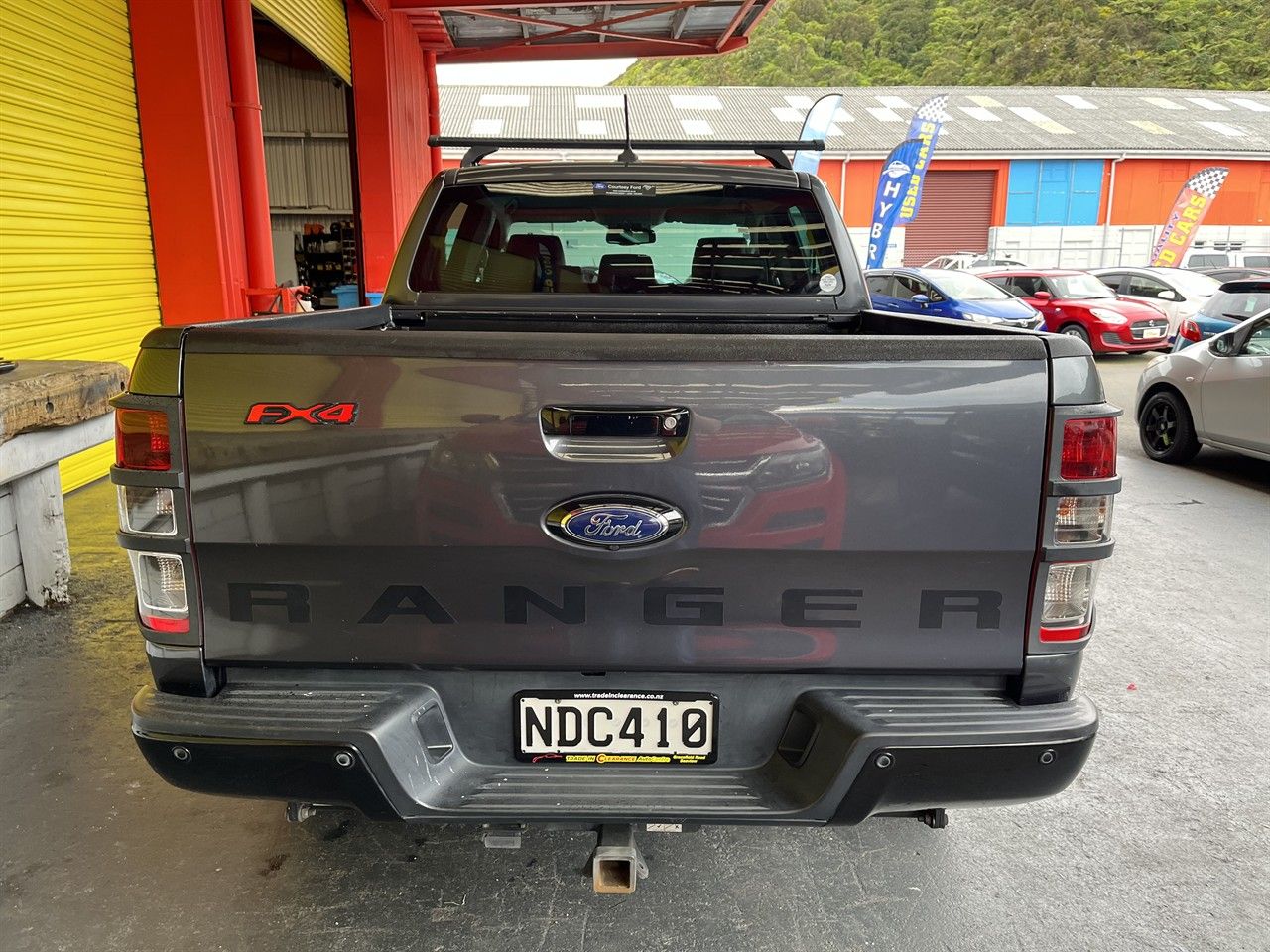 Vehicle image 5