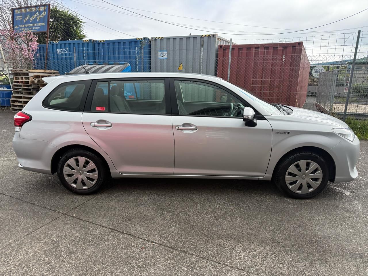 Vehicle image 3