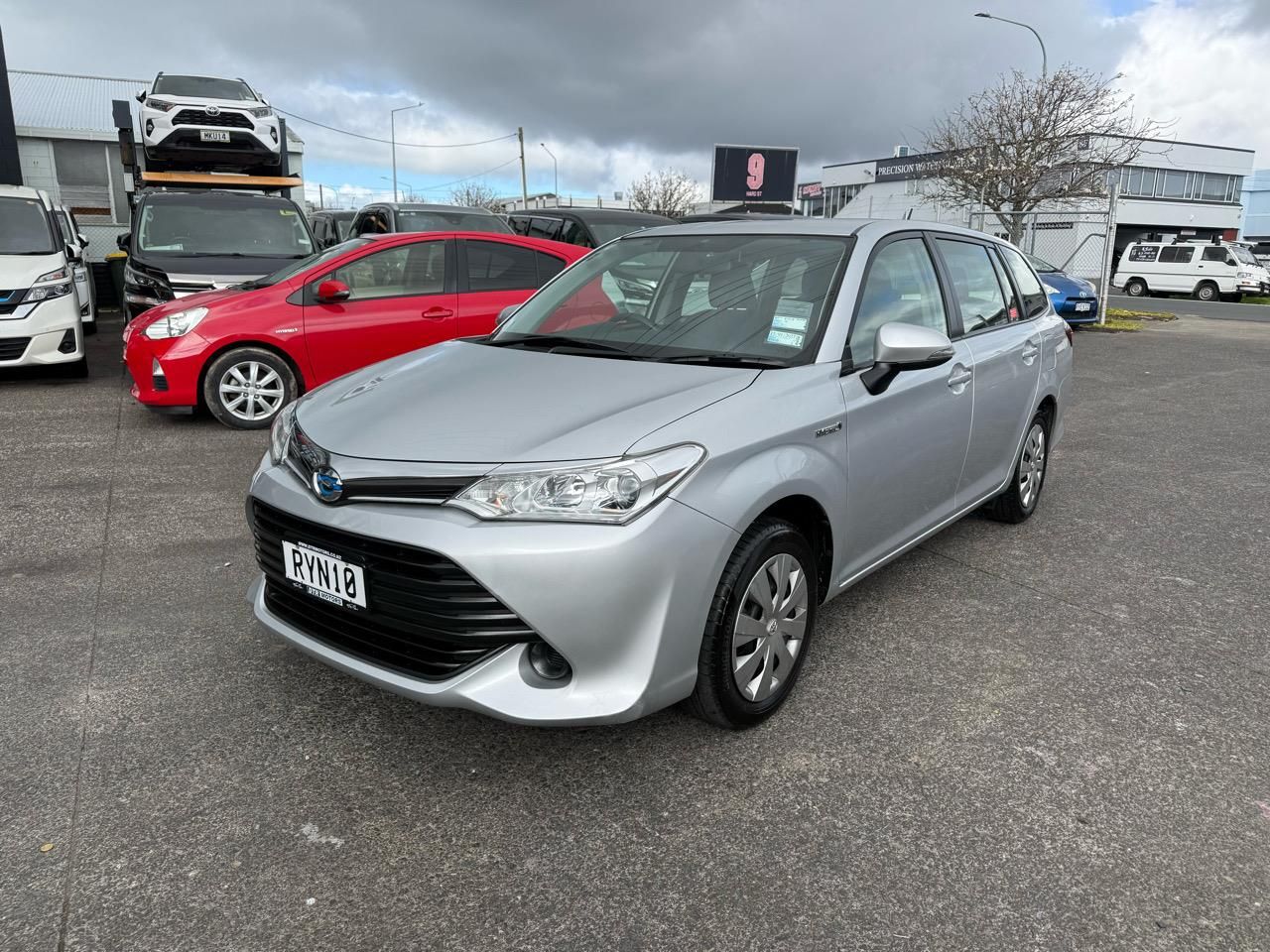 Vehicle image 5