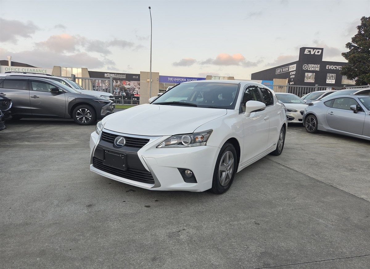 Vehicle image 1