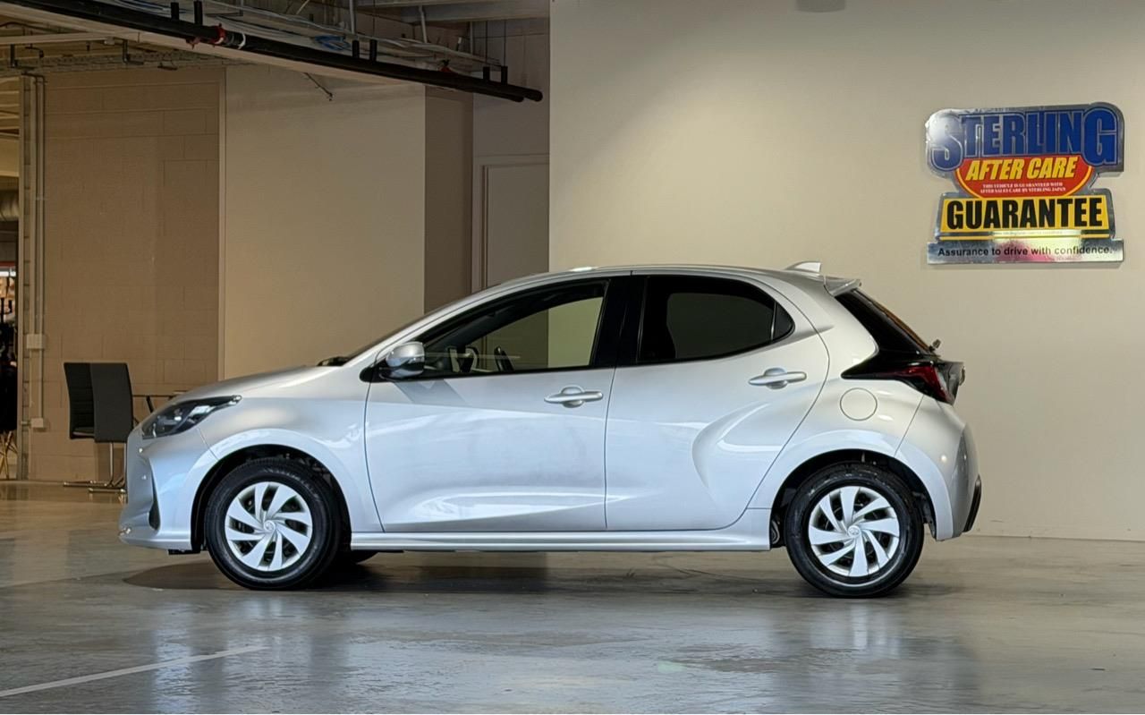 Vehicle image 5