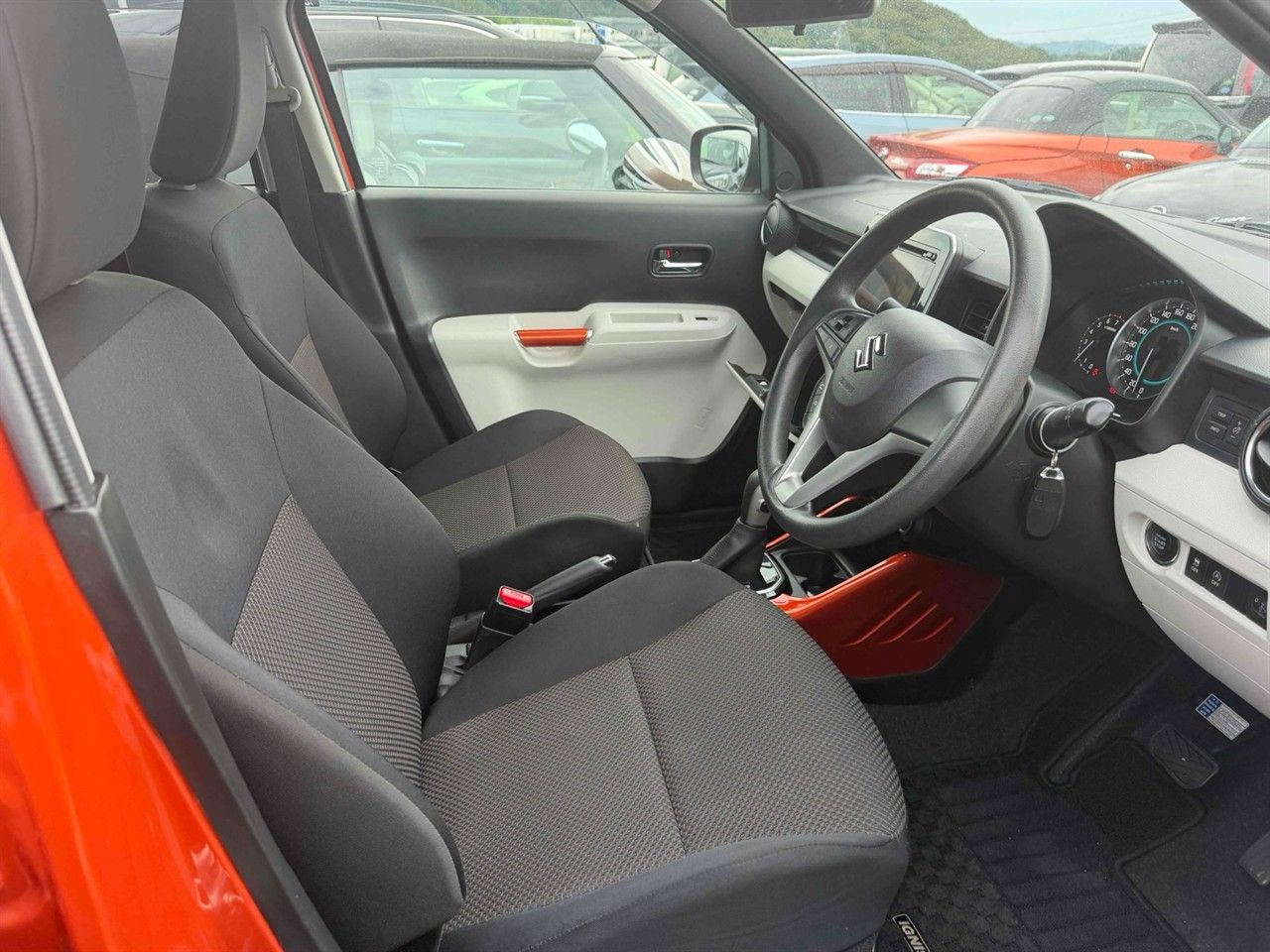 Vehicle image 3