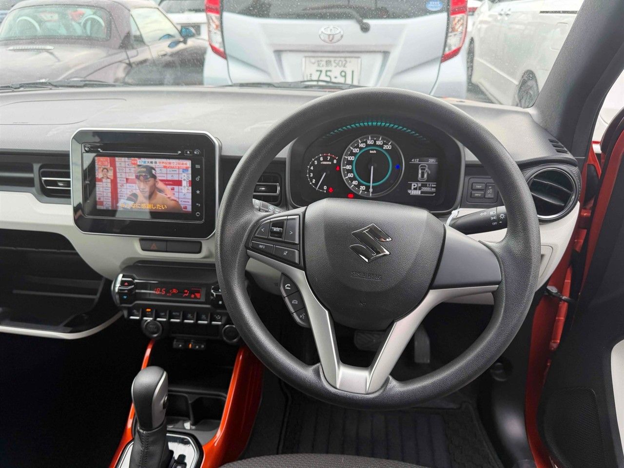 Vehicle image 4