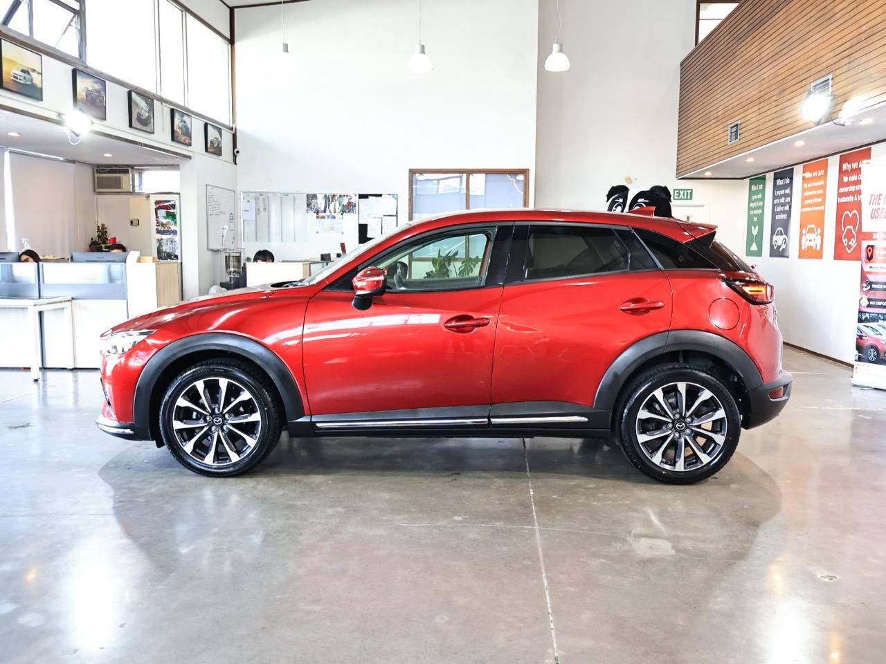 Vehicle image 5