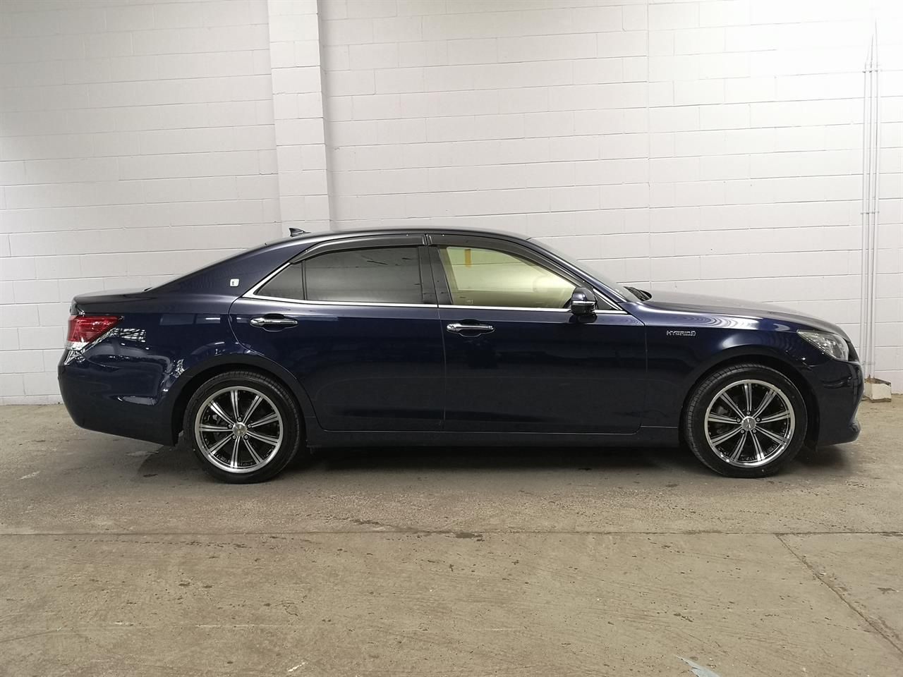 Vehicle image 3