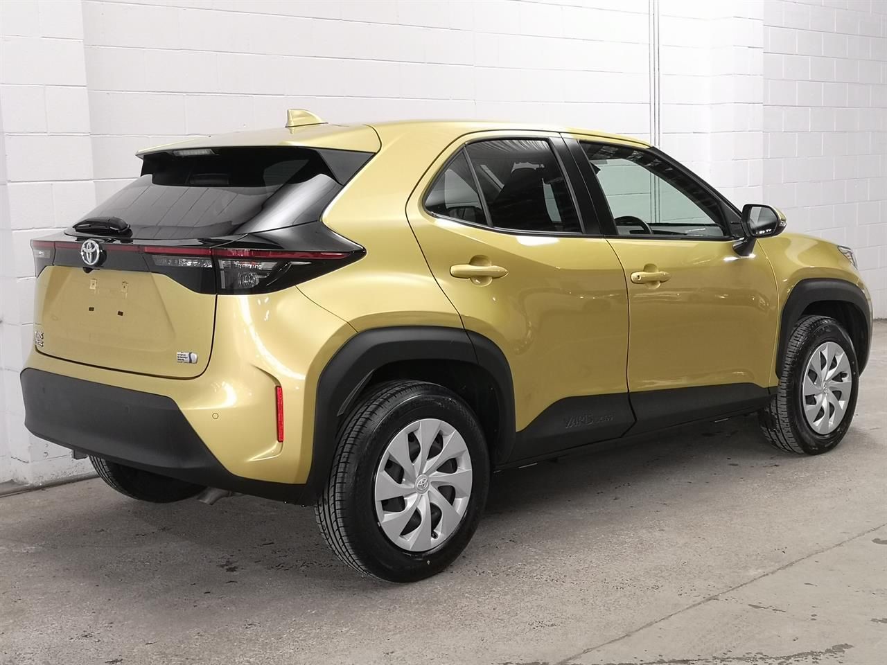 Vehicle image 2