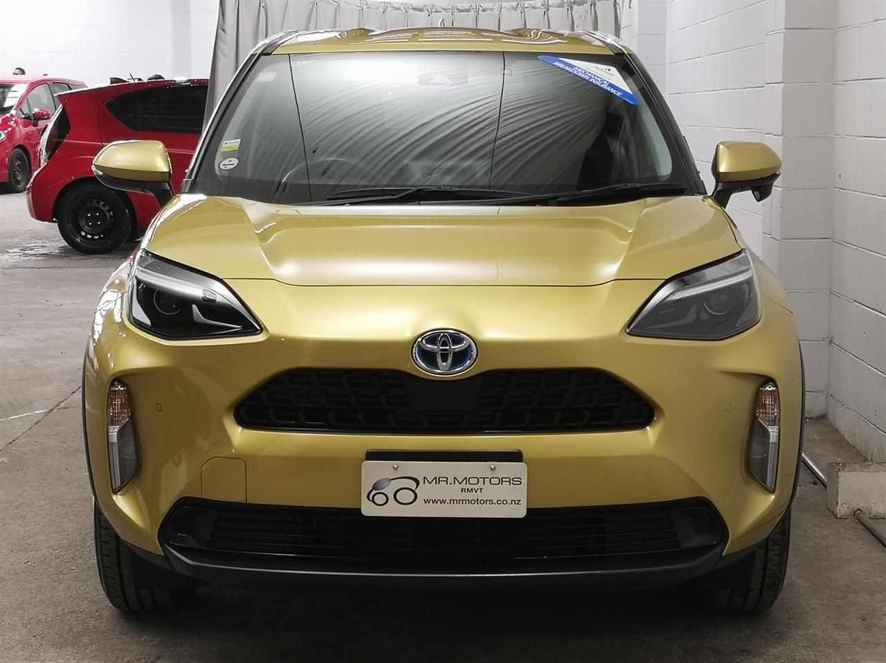 Vehicle image 4