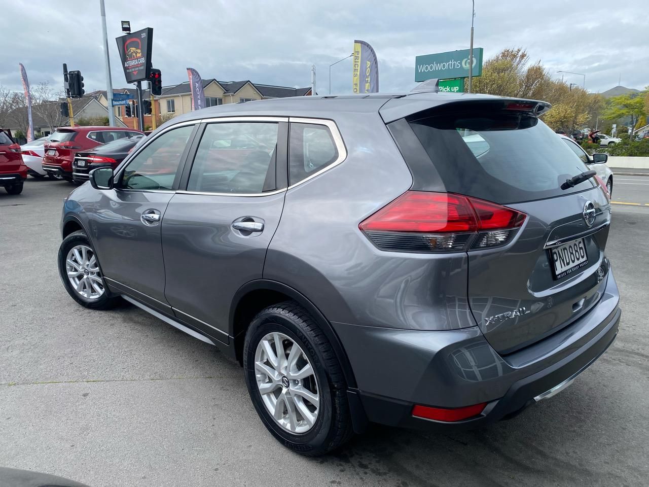 Vehicle image 4