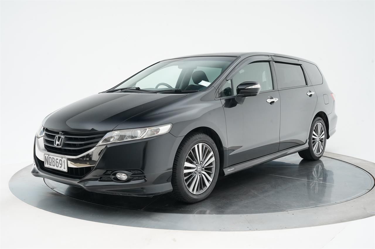 Vehicle image 3