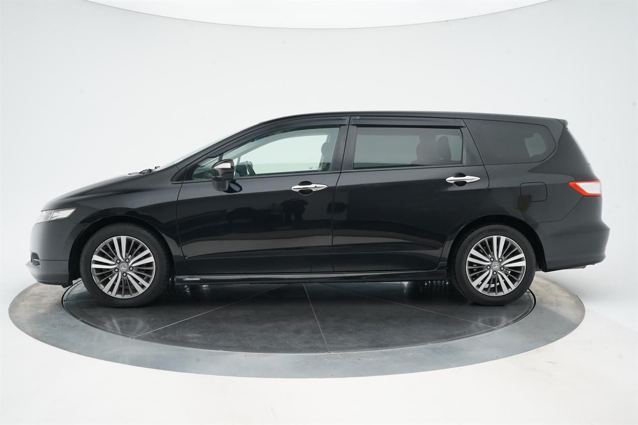 Vehicle image 4