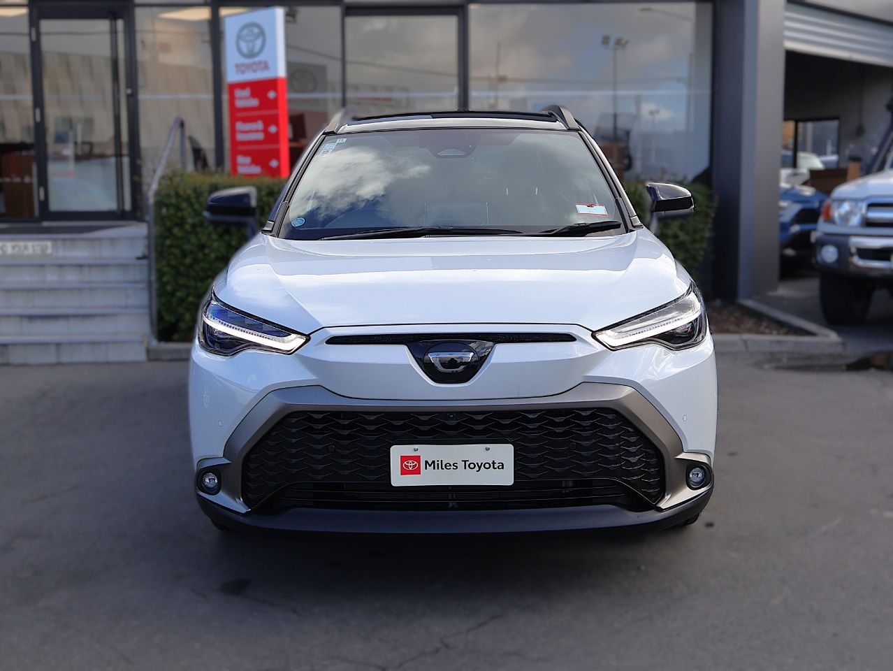 Vehicle image 2