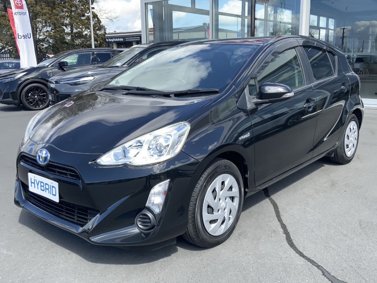 Vehicle image 4