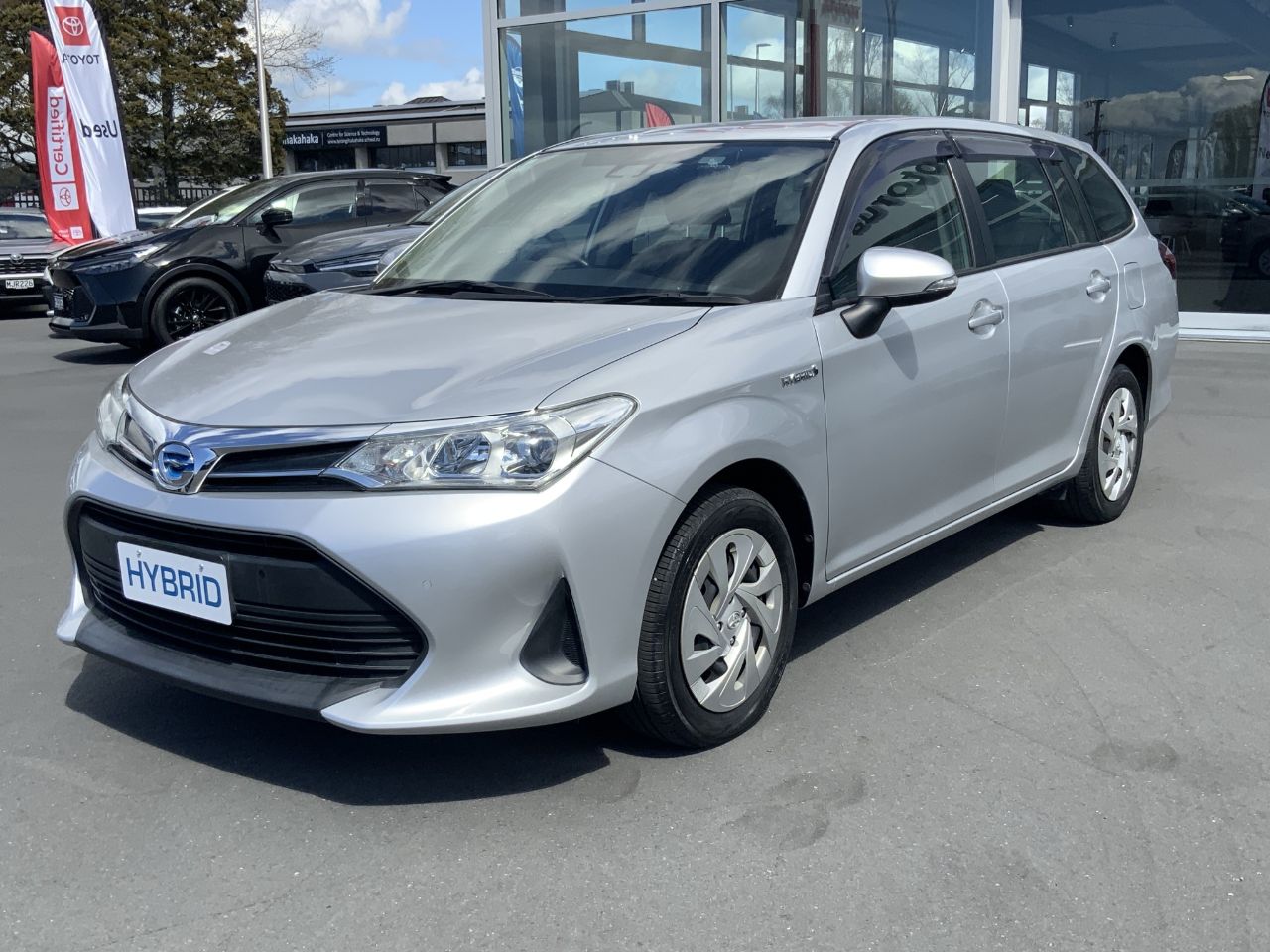 Vehicle image 5