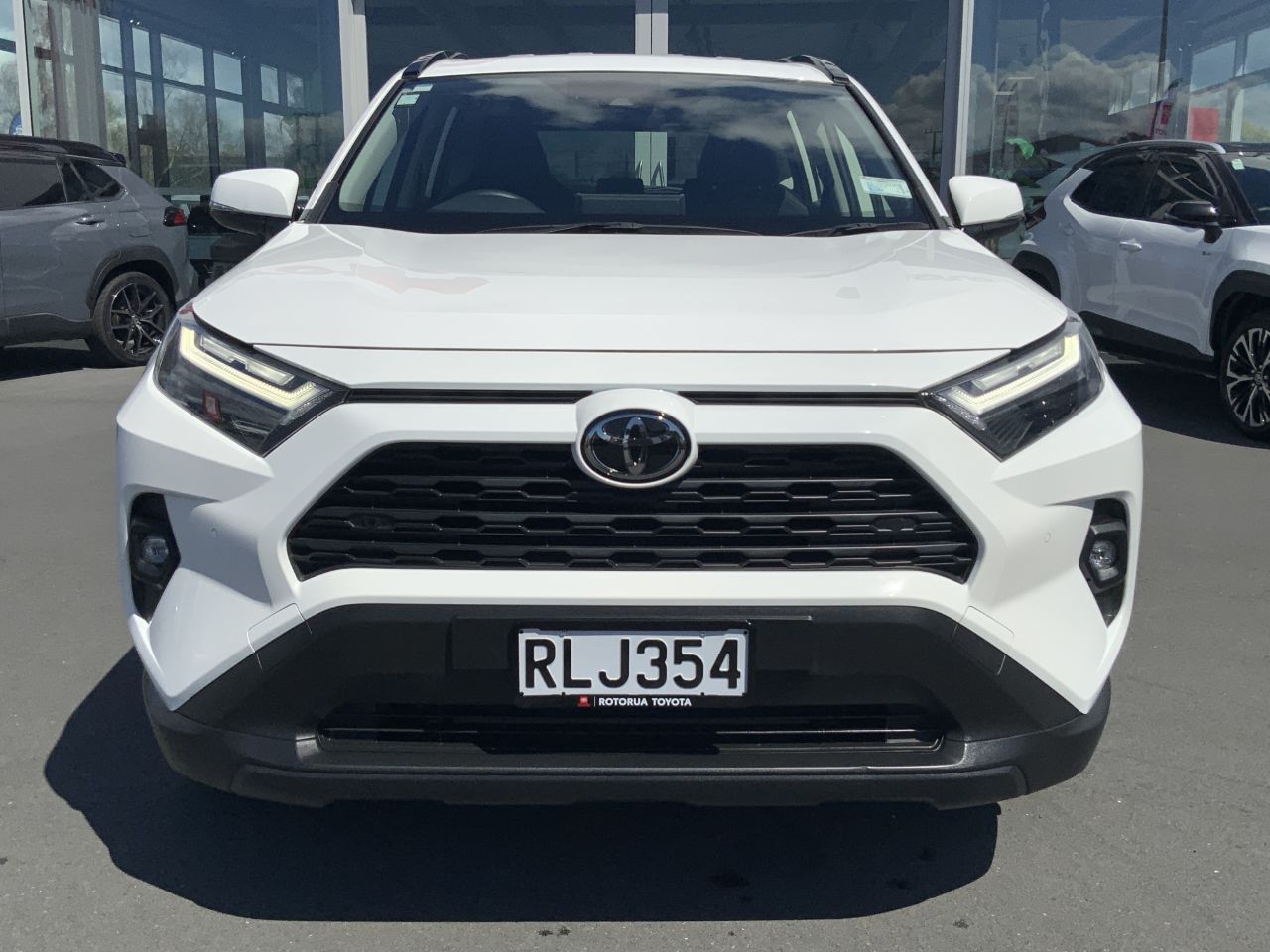 Vehicle image 3
