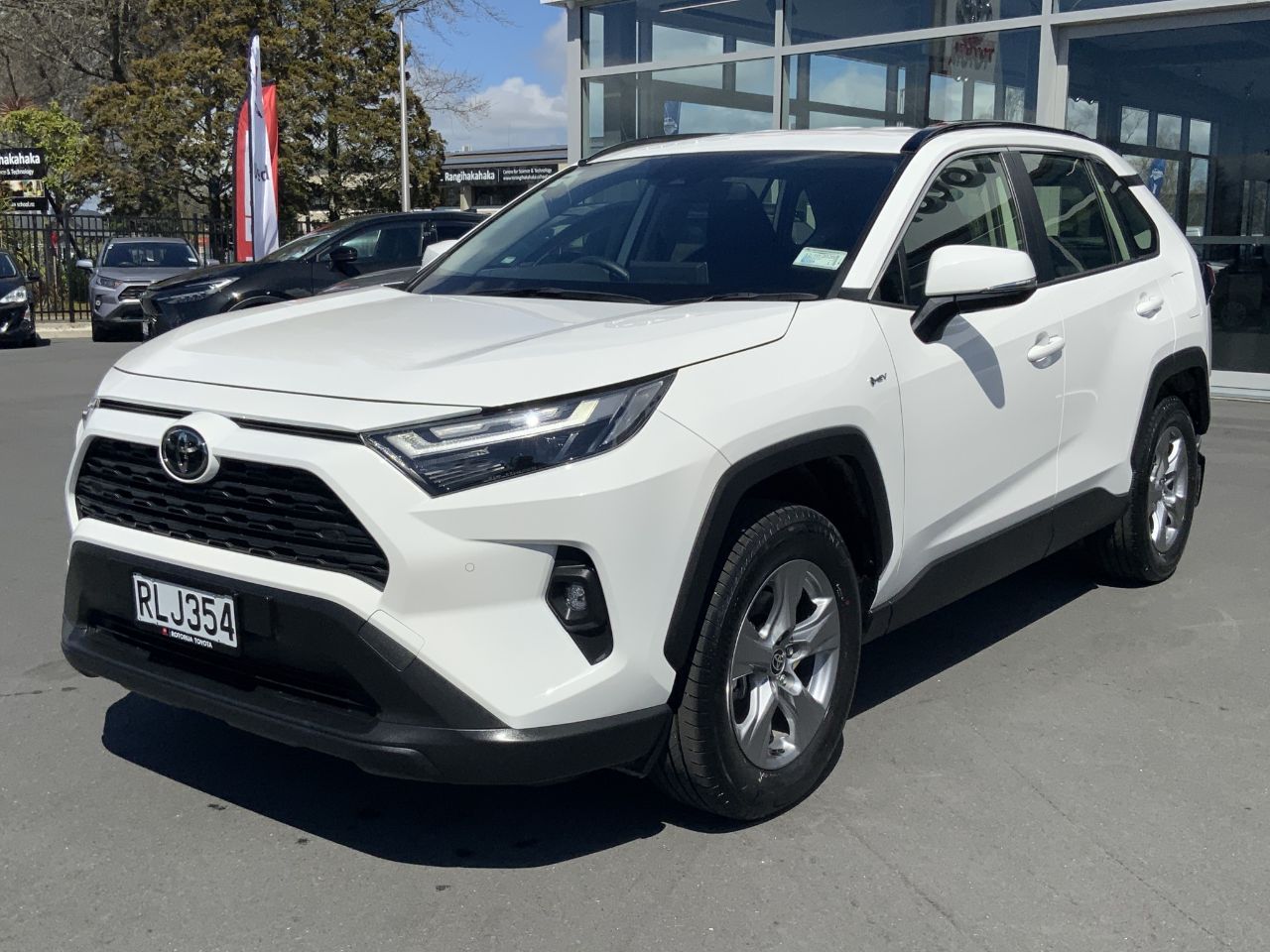 Vehicle image 5