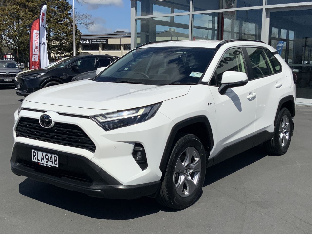 Vehicle image 4